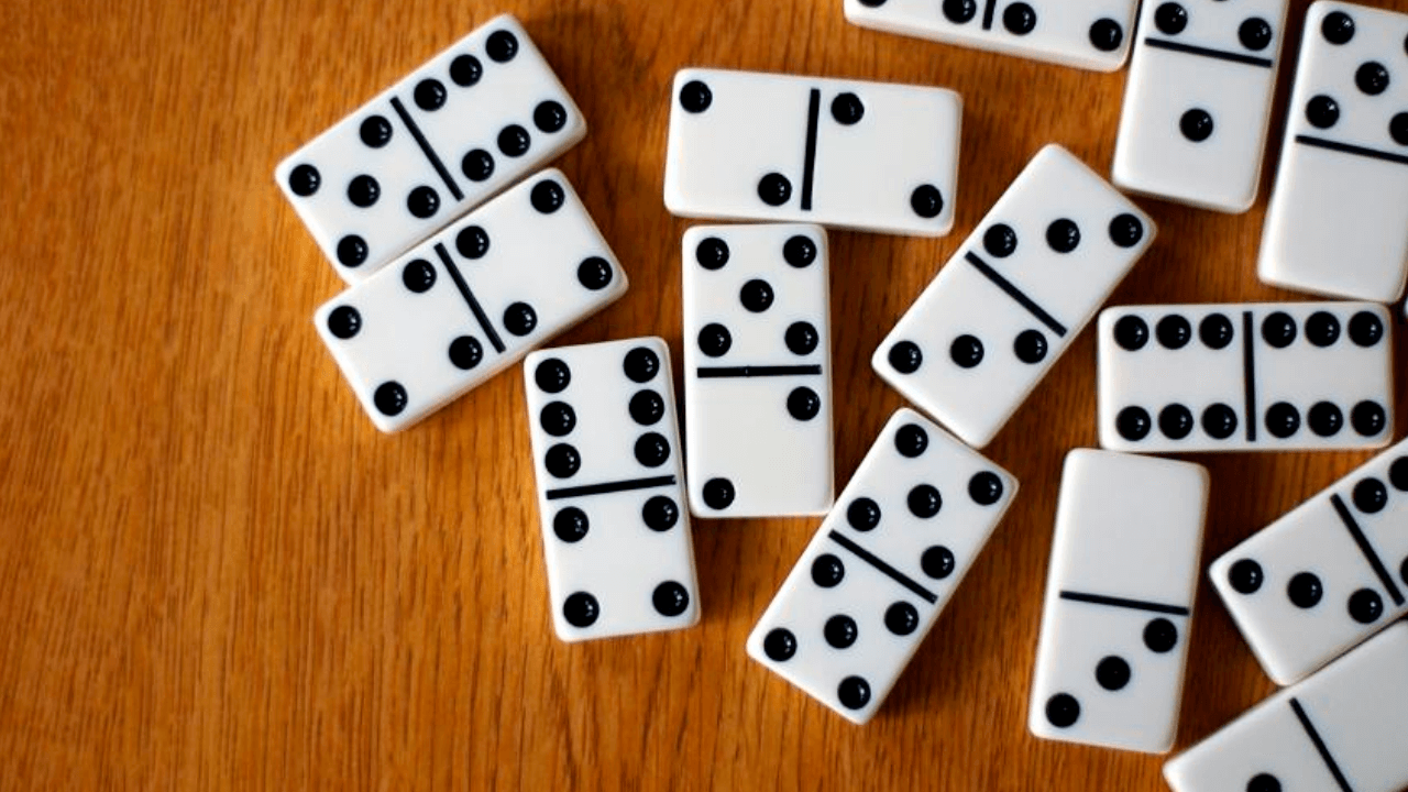 10 Jogos De Domino Com 28 Peças De Plástico Em Cada