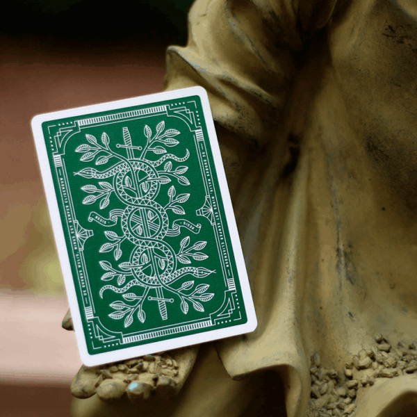 Baralho Monarch Playing Cards (Green) by theory11 backcard BG