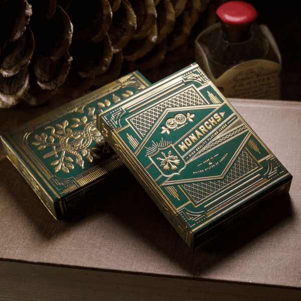 Baralho Monarch Playing Cards (Green) by theory11 caixas